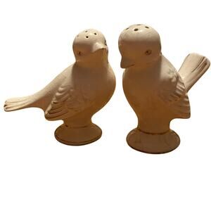 Love Bird-Dove,White/Gold Trim, Salt & Pepper Shakers, Made in Japan, Pre-Owned